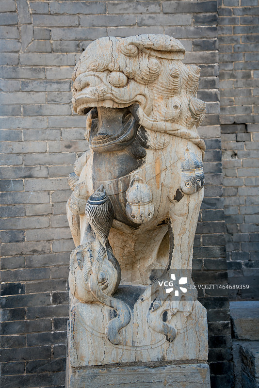 山西晋中灵石县王家大院    石狮子图片素材