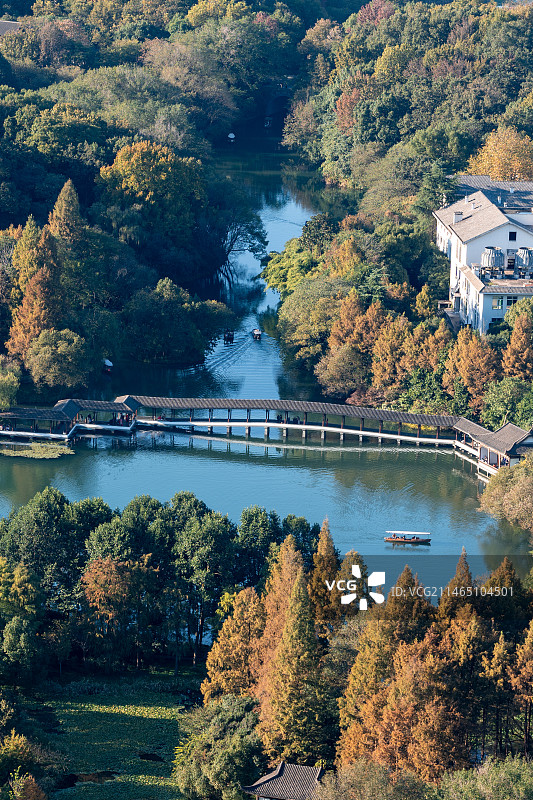 杭州西湖浴鹄湾高视角白桥图片素材