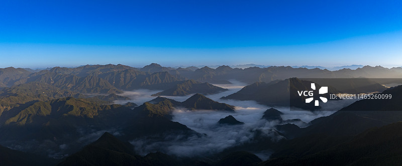 群山高山山脉山峦风光宽幅图片图片素材