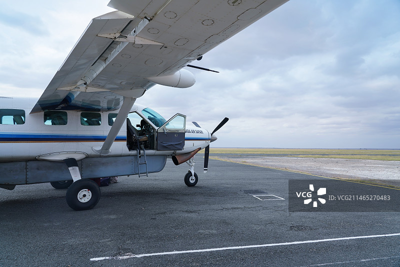 非洲小型机场图片素材