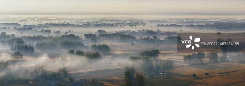 河南商丘永城芒砀山晨雾图片素材