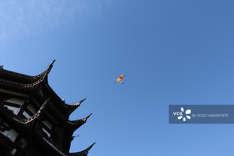 太湖滑翔伞图片素材