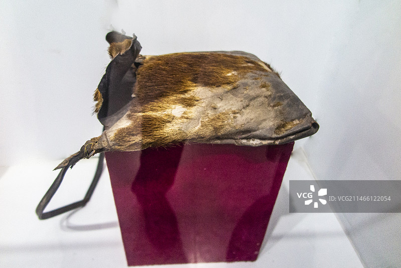 中国贵州黔南州瓮安县草塘镇猴场会议纪念馆馆藏文物，纪念馆的雕塑图片素材