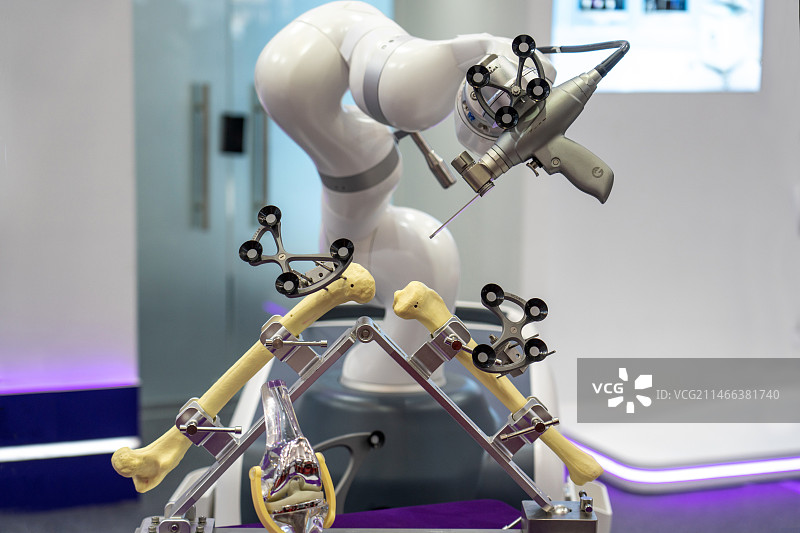 骨科医疗手术机器人设备图片素材