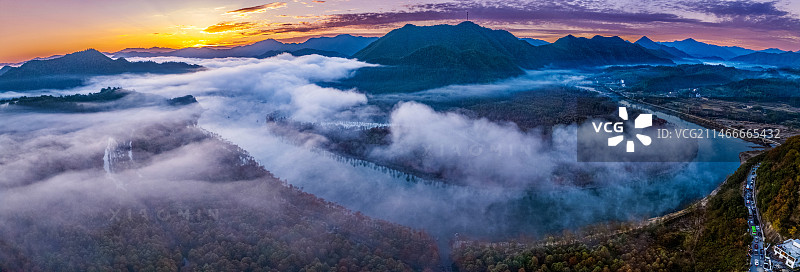 遇见，安徽宁国红杉林之晨图片素材