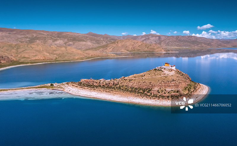 西藏三大圣湖之羊卓雍错图片素材