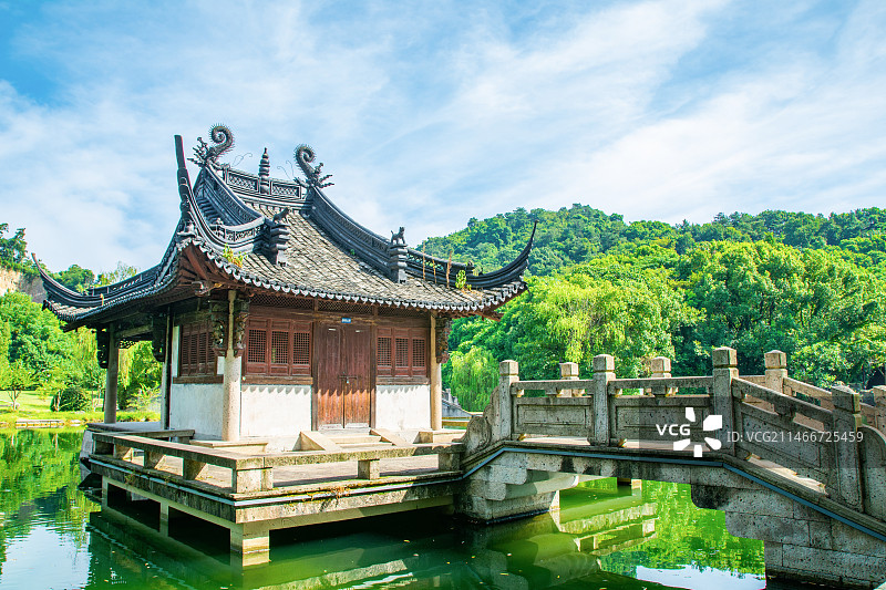 绍兴 柯岩 古戏台 社戏台 水上戏台 传统中式建筑 江南水乡风情 绍兴市柯桥区 柯岩风景区 柯岩风光图片素材