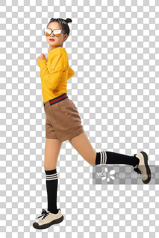 充满活力的年轻女孩图片素材