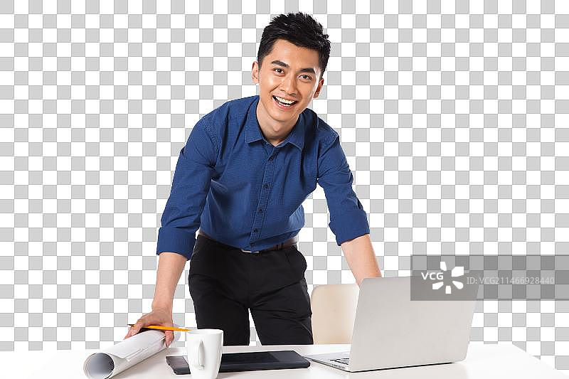 商务男士使用笔记本电脑图片素材