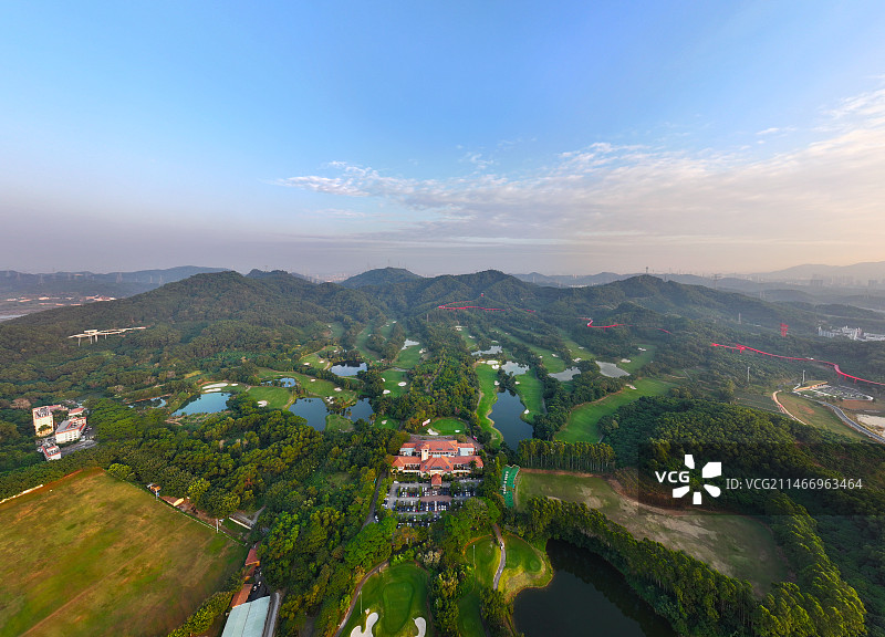 广东省深圳市光明区农场大观园高尔夫球会回归纪念亭公园航拍图片素材