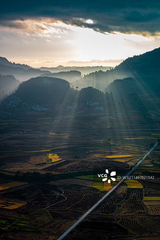 贵阳市开阳县十里画廊，水头寨的清晨图片素材