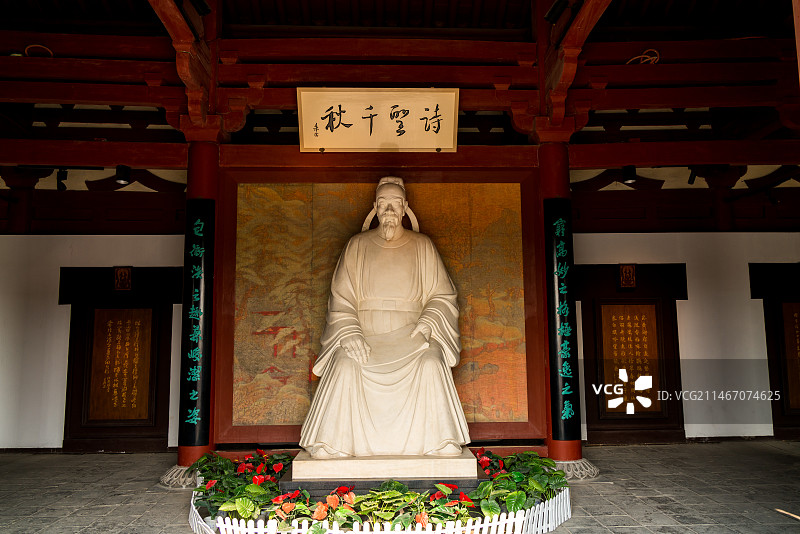 杜甫雕像 河南省郑州市巩义市杜甫故里文化园图片素材