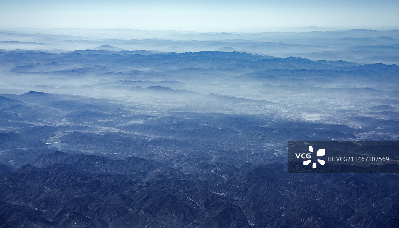 飞机航拍华东山区绿色发展自然风光图片素材