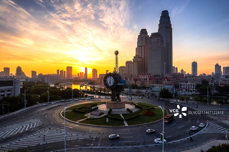 天津海河沿岸世纪钟广场城市建筑日出风光图片素材