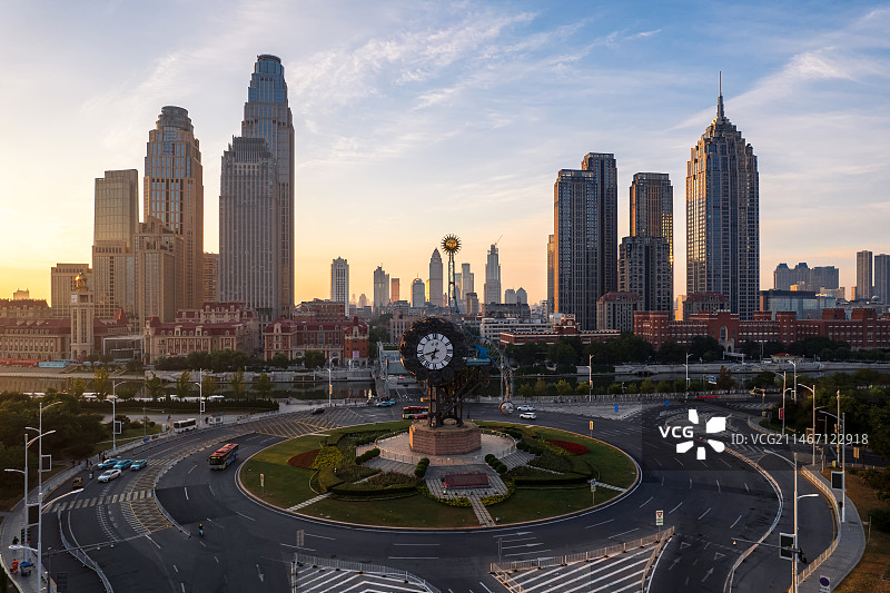 天津海河沿岸世纪钟广场城市建筑日出风光图片素材