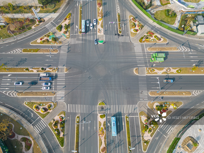 航拍十字路口图片素材