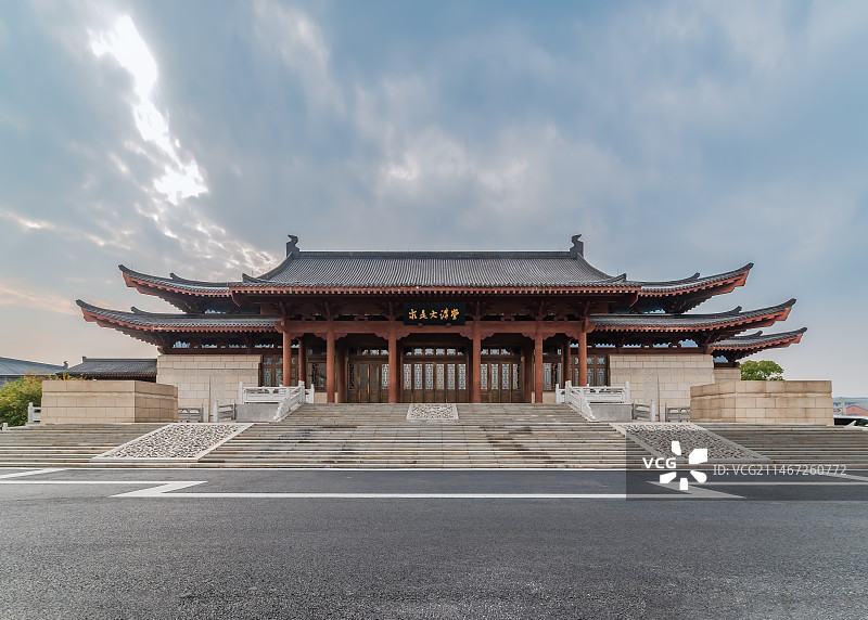 浙江大学紫金港校区求是大讲堂建筑图片素材