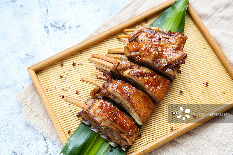 烤羊排手抓羊排羊肉图片素材