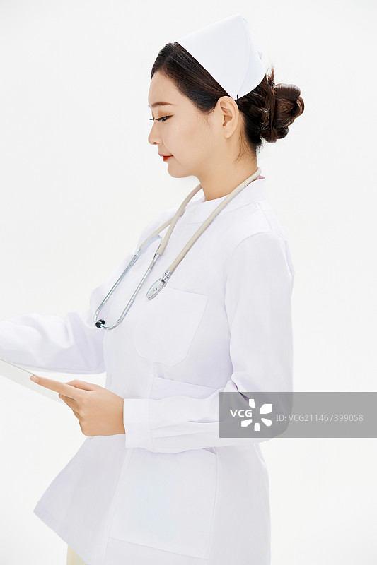 身穿护士的年轻女性医护人员图片素材