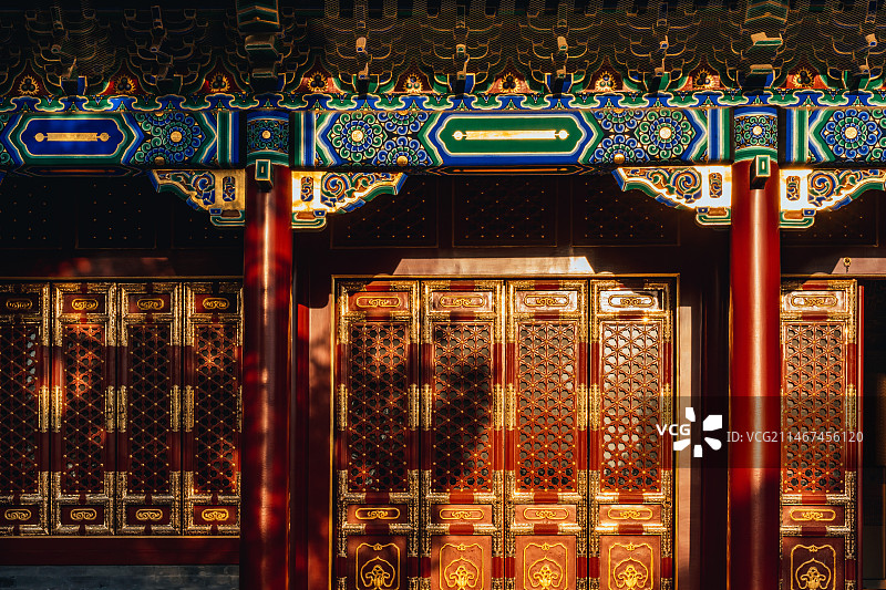北京景山公园寿皇殿建筑光影图片素材