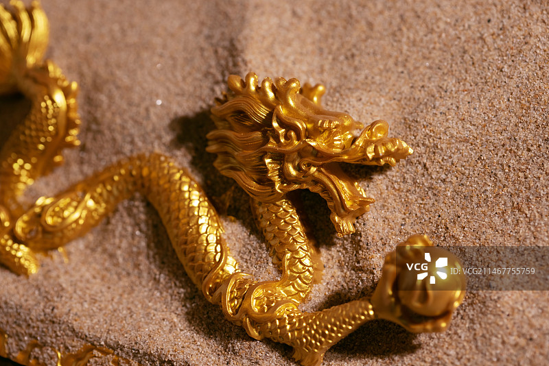 沙漠里的金龙,龙年,传统文化图片素材