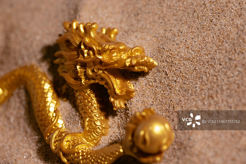 沙漠里的金龙,龙年,传统文化图片素材