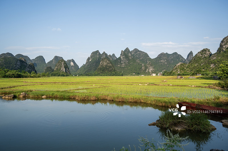 野渡无人舟自横图片素材
