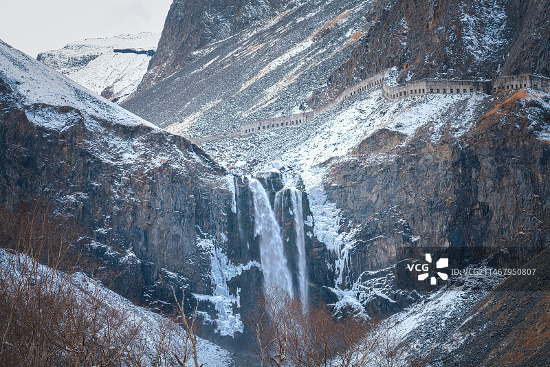吉林长白山天池瀑布图片素材