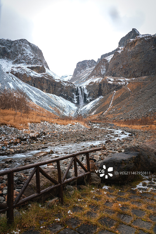 吉林长白山天池瀑布图片素材
