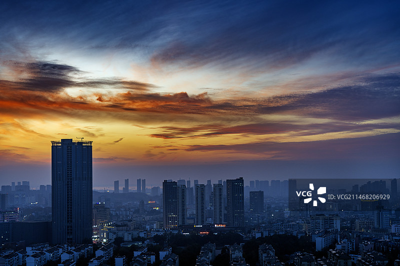 日落古铜都图片素材