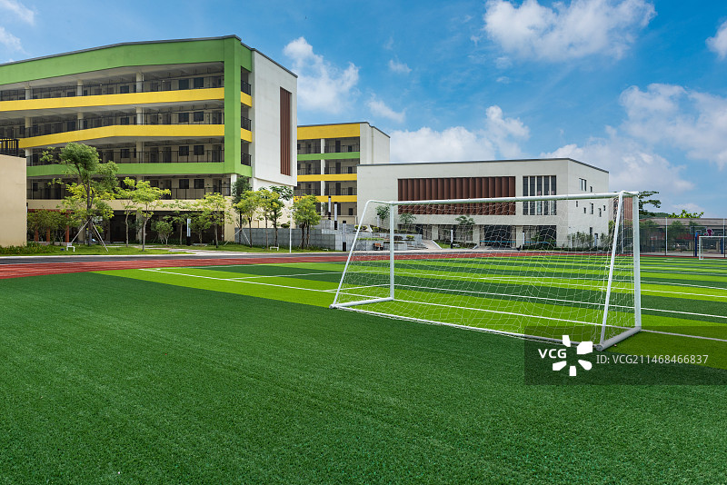 学校操场跑道图片素材