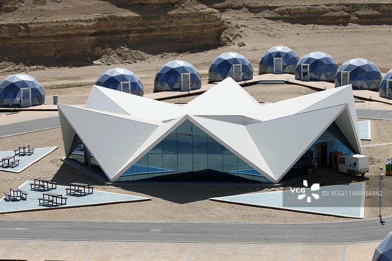青海格尔木：孤独星际(戈壁)野奢酒店图片素材