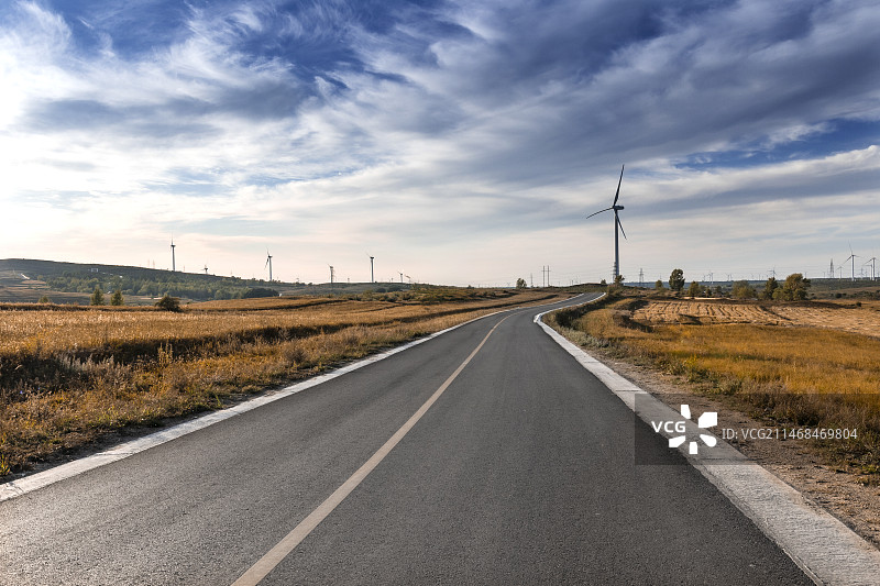 草原天路草原天路位于张家口市张北县和崇礼区的交界处图片素材