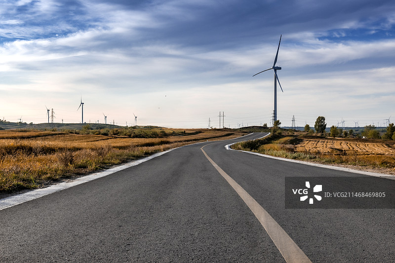 草原天路草原天路位于张家口市张北县和崇礼区的交界处图片素材