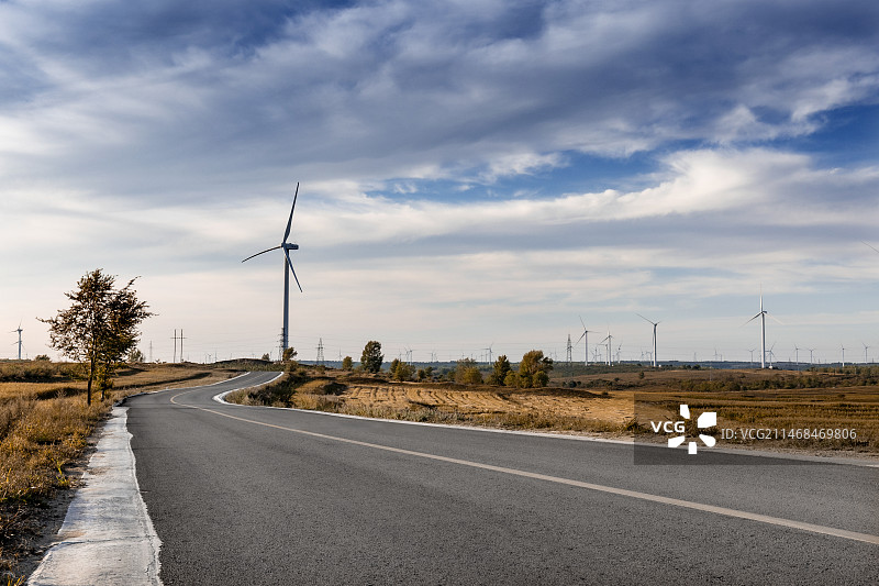 草原天路草原天路位于张家口市张北县和崇礼区的交界处图片素材