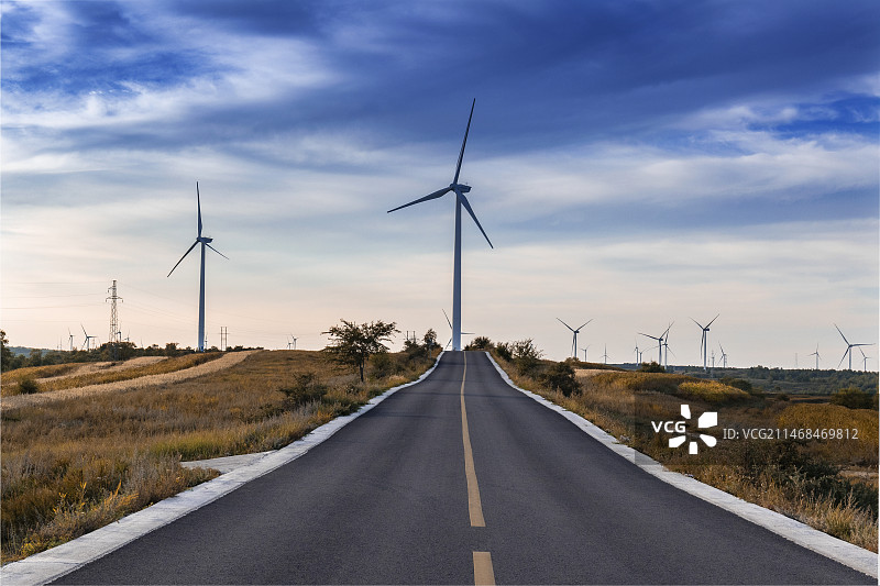 草原天路草原天路位于张家口市张北县和崇礼区的交界处图片素材