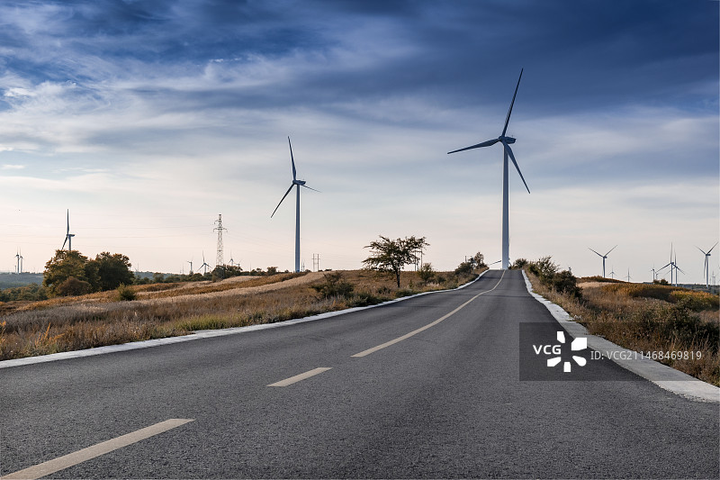 草原天路草原天路位于张家口市张北县和崇礼区的交界处图片素材