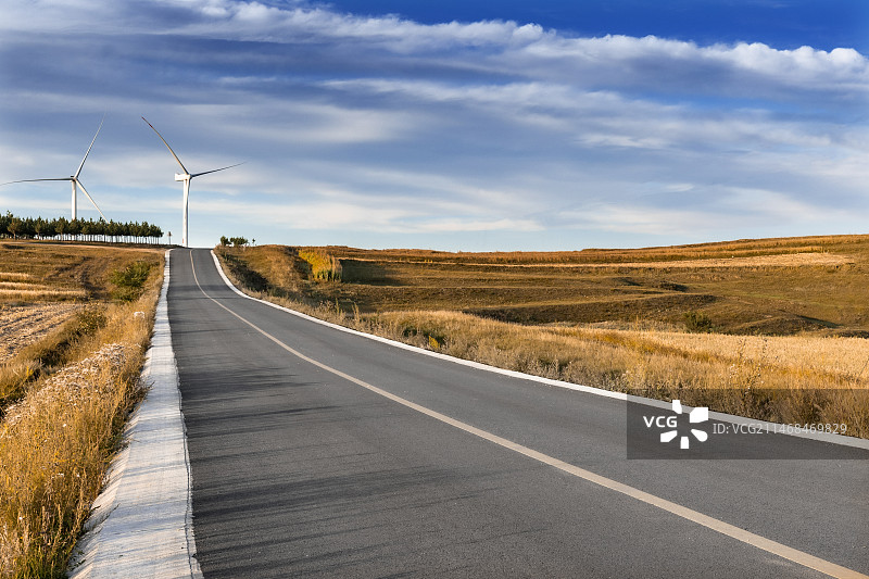 草原天路草原天路位于张家口市张北县和崇礼区的交界处图片素材