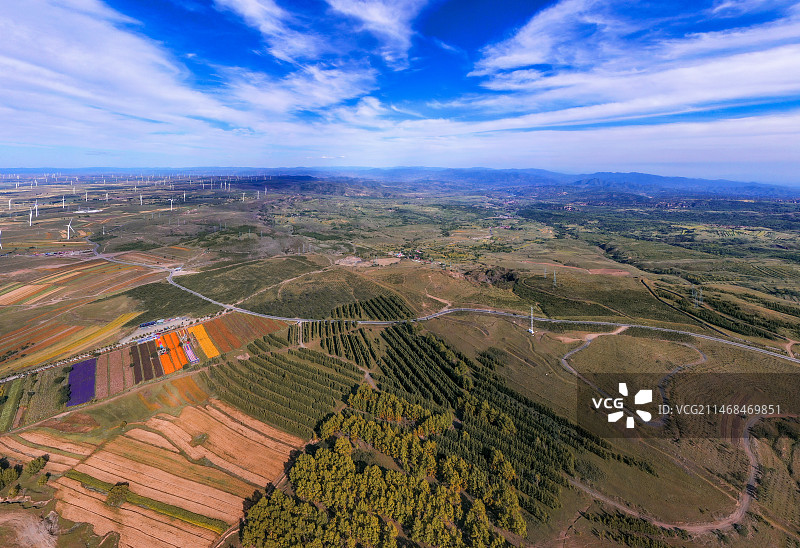 草原天路草原天路位于张家口市张北县和崇礼区的交界处图片素材