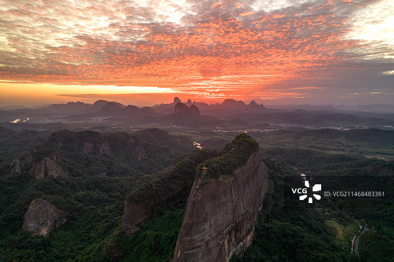 航拍韶关丹霞山 阳元石景区 长老峰景区图片素材