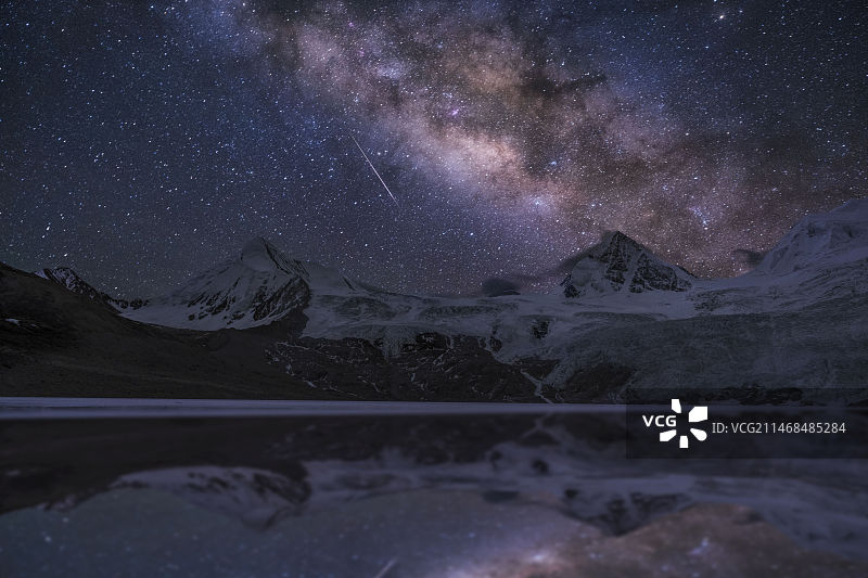 萨普神山星辰图片素材