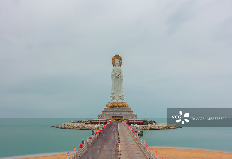 海南三亚亚龙湾南海观音景区图片素材