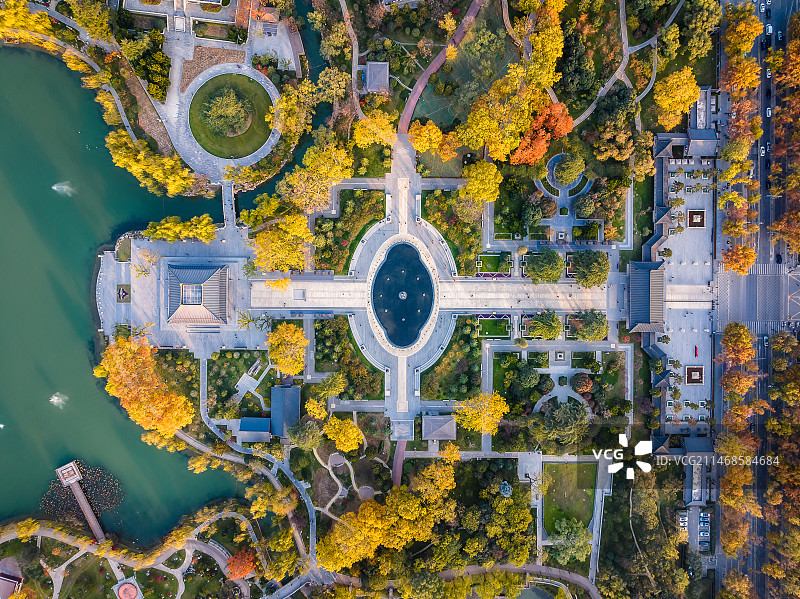 陕西西安兴庆公园秋景航拍图片素材