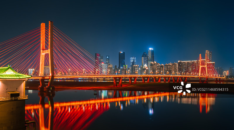 八一大桥夜景图片素材