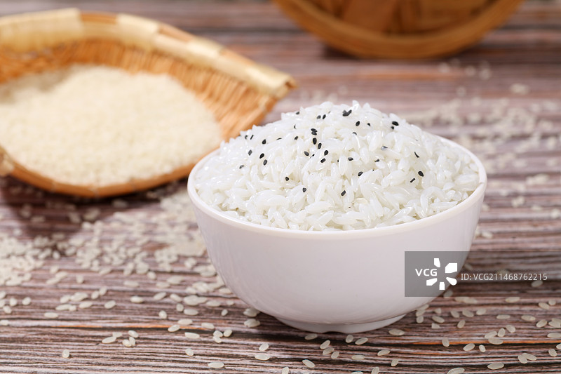 一碗香喷喷的白米饭图片素材