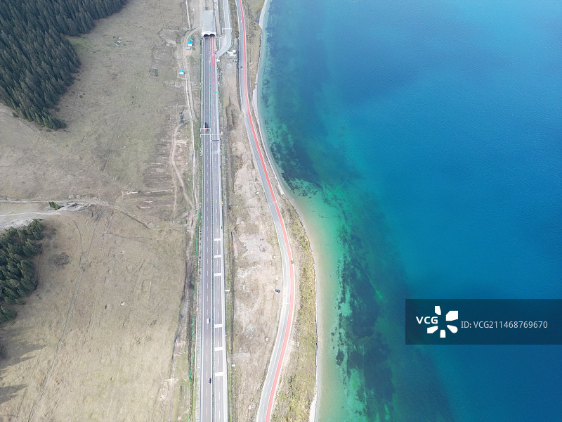 赛里木湖图片素材