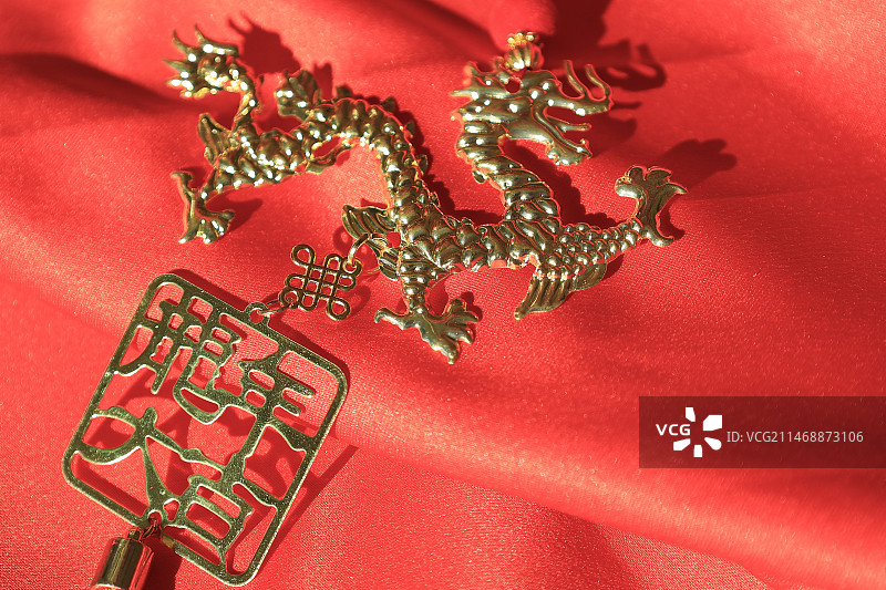 中国传统节日甲辰龙年春节静物装饰图片素材