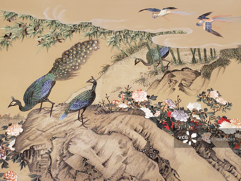 《百鸟朝凤》局部 周雪清刺绣艺术展《丝中有真意》中山博物馆图片素材