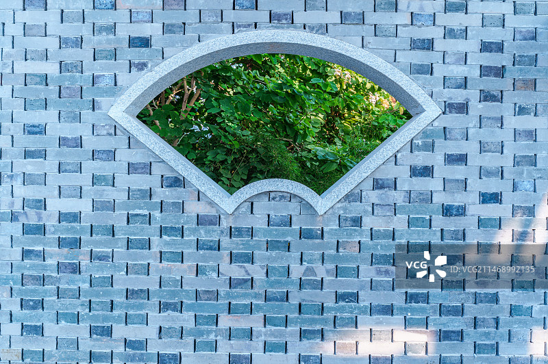 广州文化馆中式传统扇形窗户景观设计图片素材