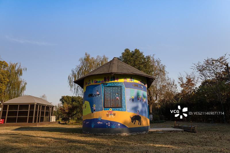 上海春野秋梦·金山农民画村精致露营图片素材